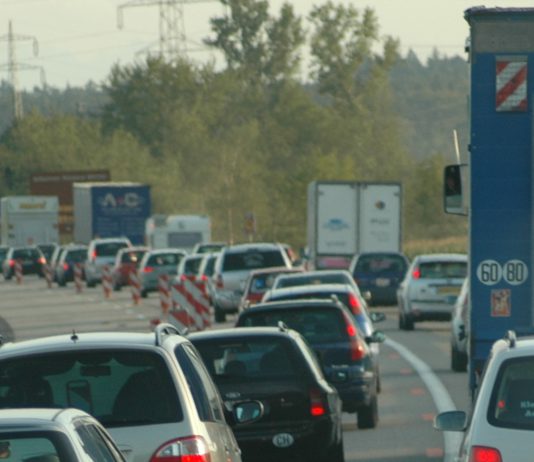 Portugal mantém nas estradas uma das mais elevadas taxas de mortes da União Europeia Portugal mantém nas estradas uma das mais elevadas taxas de mortes da União Europeia