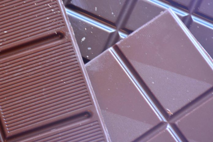 Surto de Salmonela ligado a consumo de chocolate