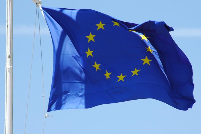 Conselho da União Europeia aplica sansões a mais quatro pessoas e uma entidade da Rússia