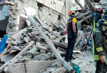 Terramoto no centro de Itália cria larga devastação.