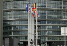 Eurodeputados não aceitam atual acordo sobre orçamento da UE