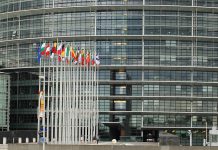 Parlamento Europeu condena ataques entre o Irão e Israel