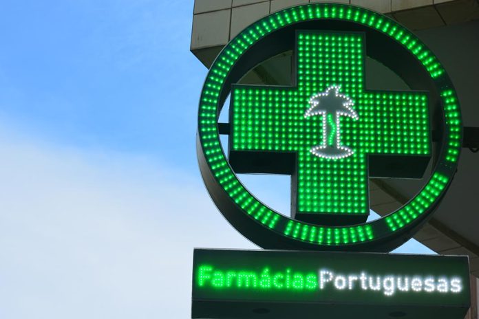 Acordo entre Município de Lisboa e farmácias para Plano de saúde 65+