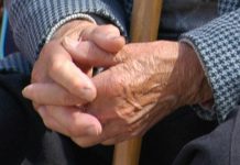 Prevenção e controlo da COVID-19 em lares de idosos