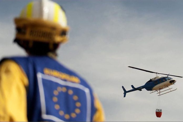 União Europeia mobiliza aviões e bombeiros no combate aos incêndios florestais em França e Espanha União Europeia mobiliza aviões e bombeiros no combate aos incêndios florestais em França e Espanha