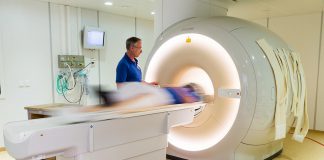 Diagnóstico de fígado gordo melhora com a ressonância magnética Investigação em ressonância magnética