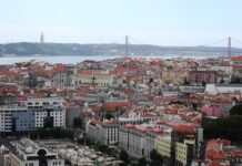 Estrangeiros a residir em Portugal aumentou 40% em 10 anos