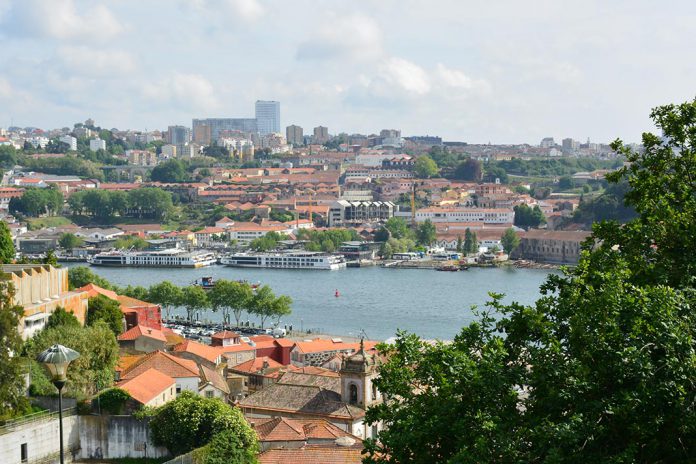 Cidades do Porto e Vila Nova de Gaia, rio Douro