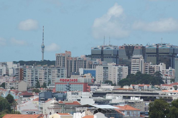 Mais de 250 mil brasileiros adquiriram imóveis para viver em Portugal