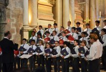 Coral de Meninos de Westminster na Igreja dos Jerónimos