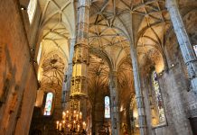 Nave da igreja de Santa Maria de Belém