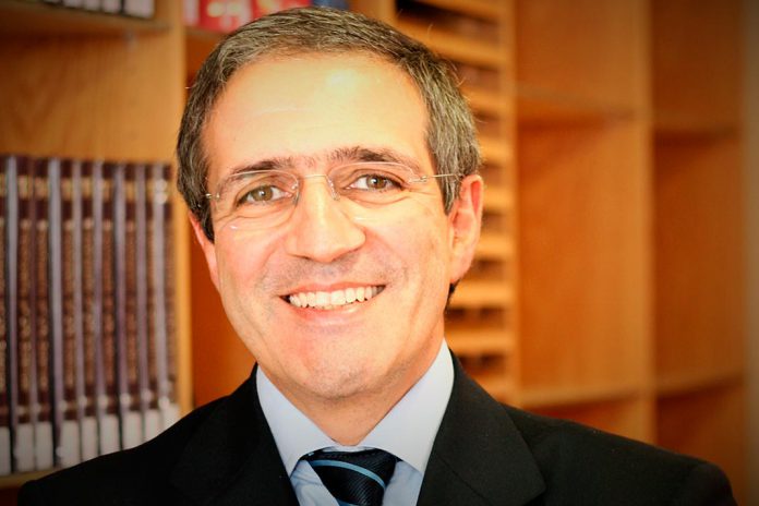 Miguel Castelo-Branco, Prof. Doutor, médico especialista de Medicina Interna e membro da Sociedade Portuguesa do Acidente Vascular Cerebral