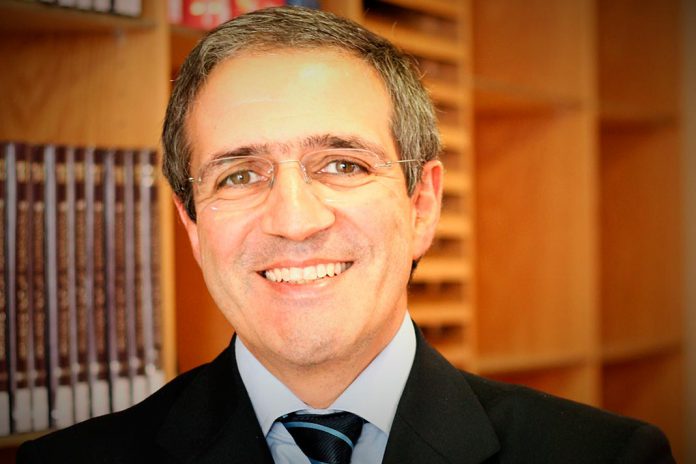 Miguel Castelo-Branco, Prof. Doutor, médico especialista de Medicina Interna e membro da Sociedade Portuguesa do Acidente Vascular Cerebral Miguel Castelo-Branco, Prof. Doutor, médico especialista de Medicina Interna e membro da Sociedade Portuguesa do Acidente Vascular Cerebral