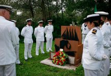 Marinha presta homenagem ao marinheiro Dionísio Esteves em St. John´s, no Canadá