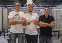 Elementos portugueses da equipa HedgeX que disputa a ‘F1 in Schools’ na Malásia.