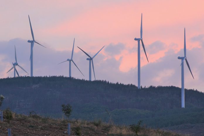 Quase metade do valor da fatura de energia elétrica é de impostos