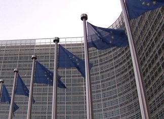 Dia Europeu em Memória das Vítimas de todos os Regimes Totalitários e Autoritários lembra que liberdade, democracia e paz não é um bem adquirido Dia Europeu em Memória das Vítimas de todos os Regimes Totalitários e Autoritários lembra que liberdade, democracia e paz não é um bem adquirido