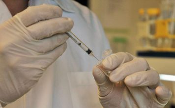 Nova terapia personalizada para tratar melanoma mostra avanços no combate ao cancro