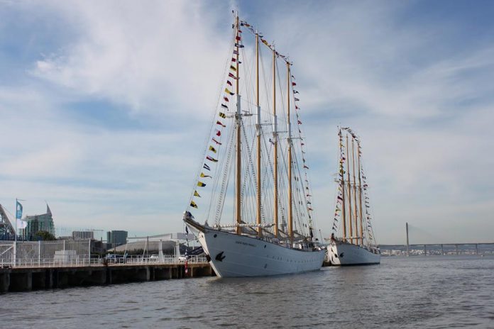 Navios Creoula e Santa Maria Manuel na Marina do Parque das Nações, em Lisboa