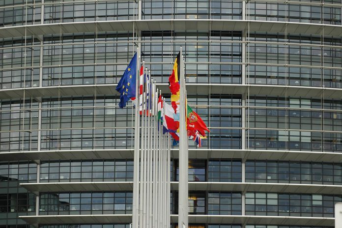 Parlamento Europeu: Dois biliões de euros para recuperar da crise da COVID-19