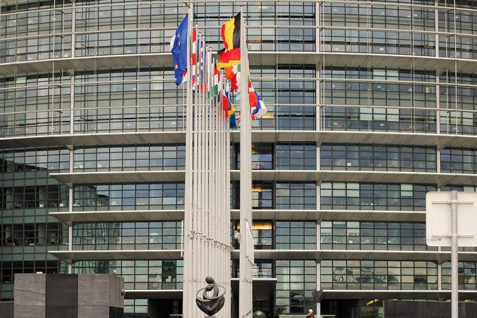 Novas regras para propaganda política aprovadas no Parlamento Europeu