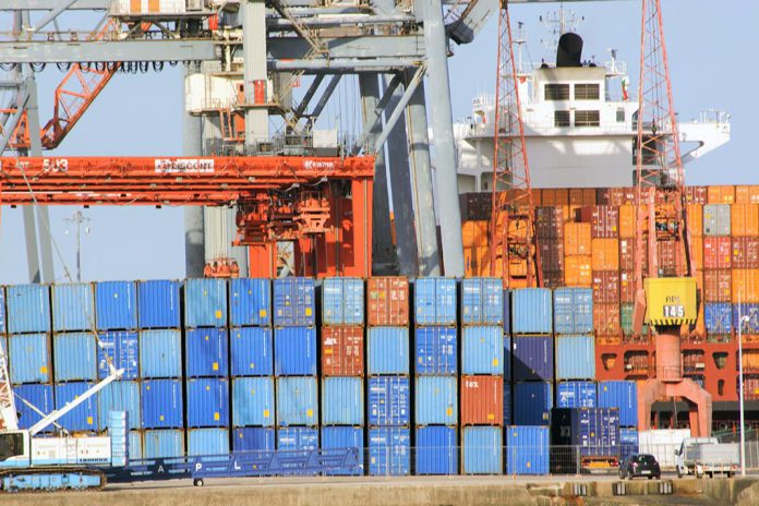 Exportações agroalimentares da UE atingem 238,4 mil milhões de euros em 2025 e as importações 188,6 mil milhões de euros