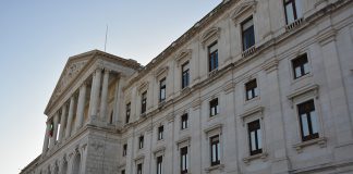 Lei sobre os direitos dos doentes em fim de vida aprovada na AR