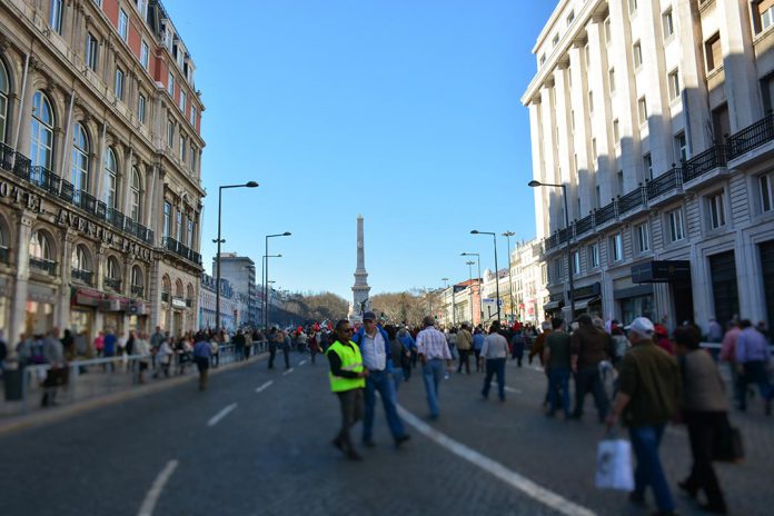 Inflação anual da zona euro sobe para 1,1%