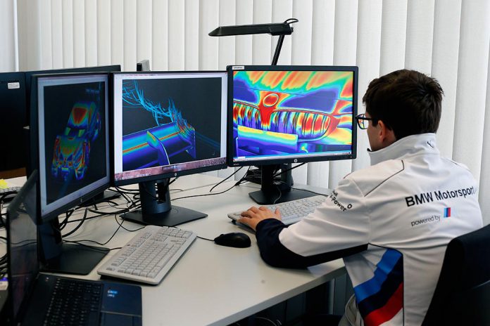 BMW M4 em simulação aerodinâmica