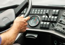 Tecnologia pode minimizar risco pela distração de motoristas na condução