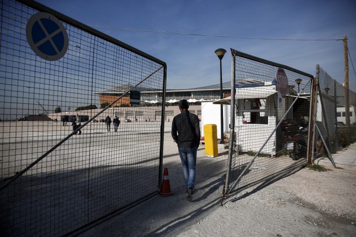 Campo temporário de refugiados em Atenas, na Grécia.