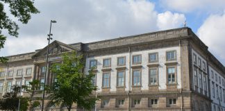 Universidade e cidade do Porto acolhe a receção de milhares de novos estudantes Universidade e cidade do Porto acolhe milhares de novos estudantes