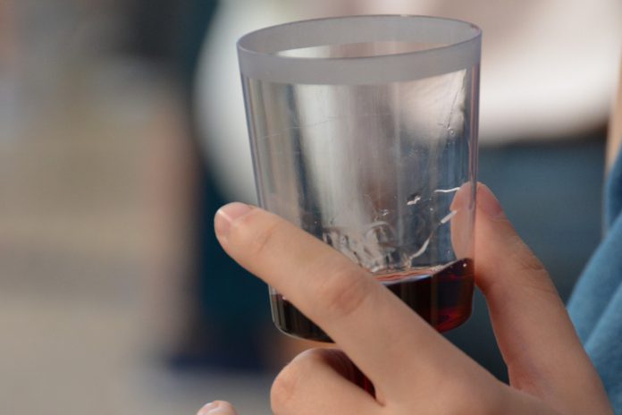 OMS: Bebidas alcoólicas não dão proteção contra o COVID-19