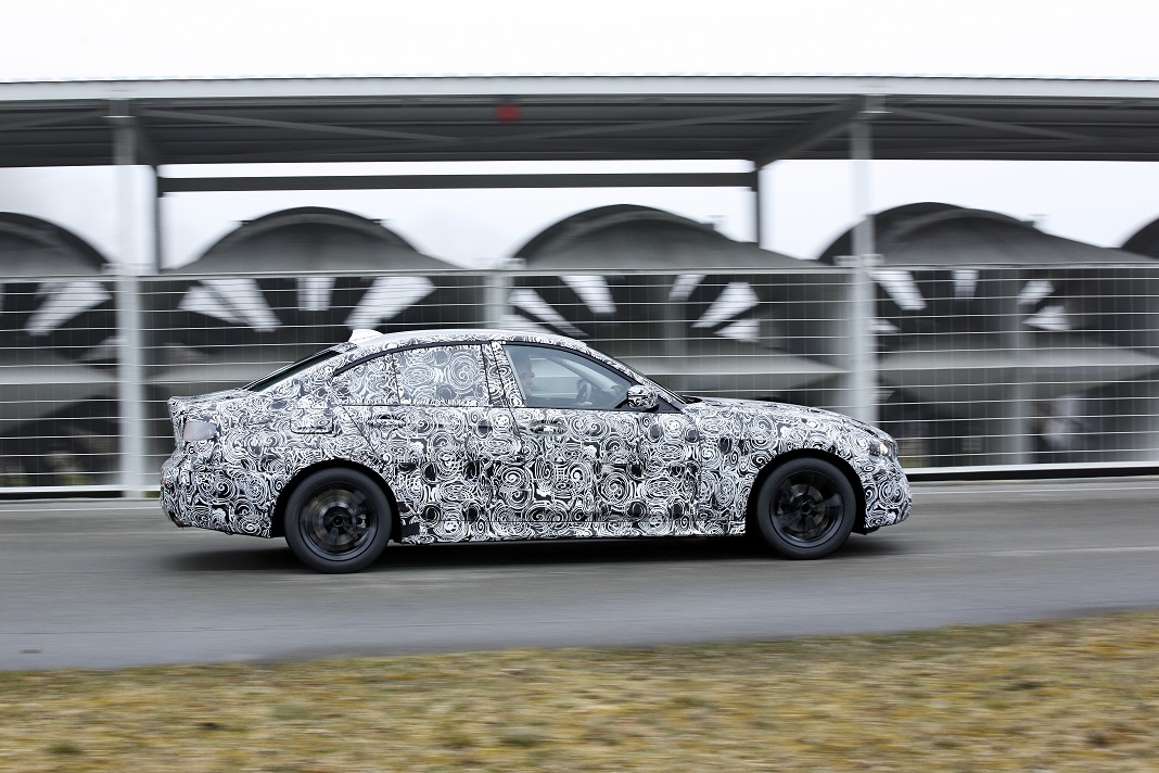 Novo BMW Série 3 Sedan entra na fase final de testes