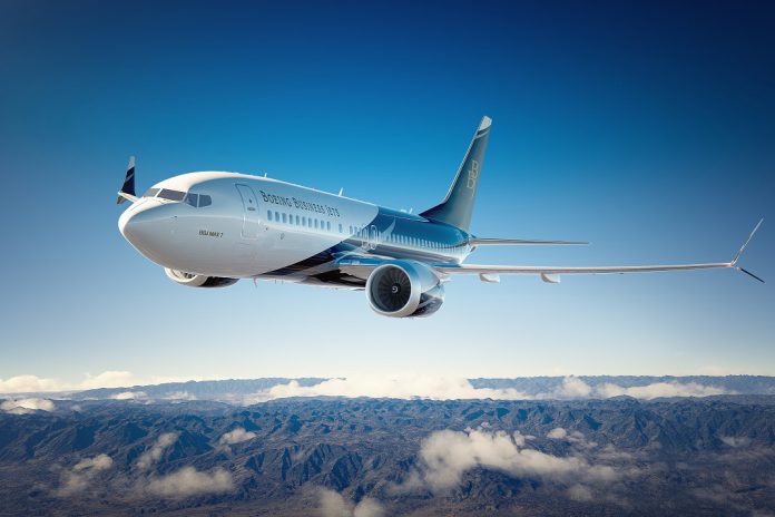 Boeing Business Jets entrega primeiro avião BBJ MAX