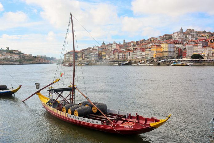 Fundo de Apoio ao Turismo e Cinema para tornar o país local de filmagens