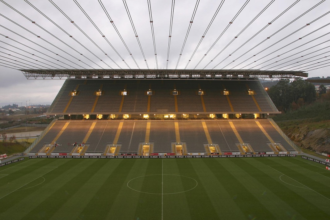 Estádio Municipal de Braga, Obra do Grupo Casais