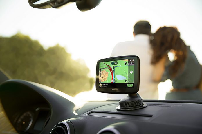 TomTom Go Essential permite navegação integrada com smartphone