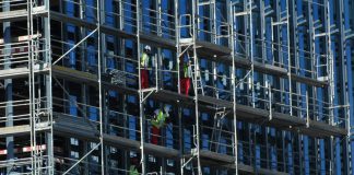 União Europeia vai ter novas regras para ajudar as autarquias a fazer face à crise da habitação União Europeia vai ter novas regras para ajudar as autarquias a fazer face à crise da habitação