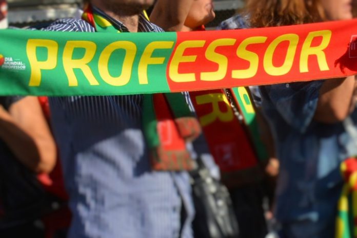 Sindicato quer estatuto de crime público para agressões a professores