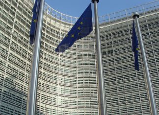 União Europeia reforça ajuda humanitária ao Nepal em 2 milhões de euros para apoio às vítimas das inundações repentinas
