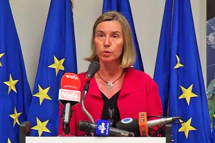 União Europeia lamenta saída dos EUA do acordo Nuclear com Irão União Europeia lamenta saída dos EUA do acordo Nuclear com Irão
