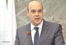 Ministro da Economia visita Angola para avaliar cooperação económica