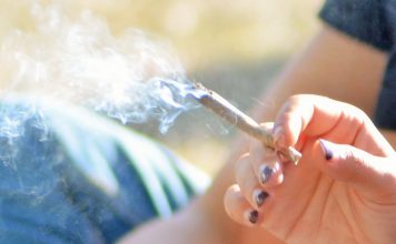 Comissão Europeia pretende contributos para revisão das regras europeia sobre tabaco Comissão Europeia pretende contributos para revisão das regras europeia sobre tabaco