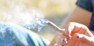 Mortes pelo tabaco estão a diminuir na União Europeia mas os novos produtos são um desafio Mortes pelo tabaco estão a diminuir na União Europeia mas os novos produtos são um desafio