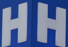 Neuromodulação por ultrassom focalizado para sintomas de tremor essencial Neuromodulação por ultrassom focalizado para sintomas de tremor essencial