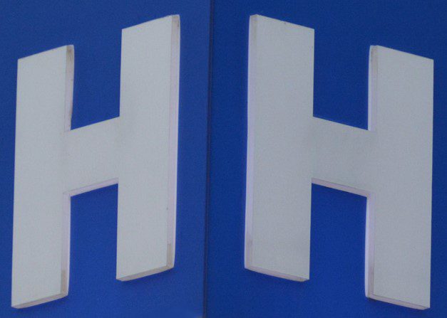 Neuromodulação por ultrassom focalizado para sintomas de tremor essencial Neuromodulação por ultrassom focalizado para sintomas de tremor essencial