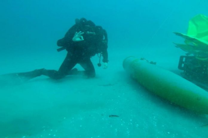 Mergulhadores da Marinha treinam guerra de minas em Espanha