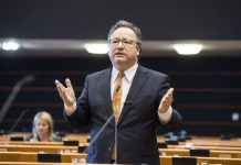 Situação humanitária venezuelana leva eurodeputados ao Brasil e à Colômbia. Eurodeputado Francisco Assis, do S&D, Portugal.