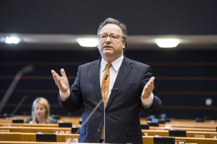 Situação humanitária venezuelana leva eurodeputados ao Brasil e à Colômbia. Eurodeputado Francisco Assis, do S&D, Portugal.